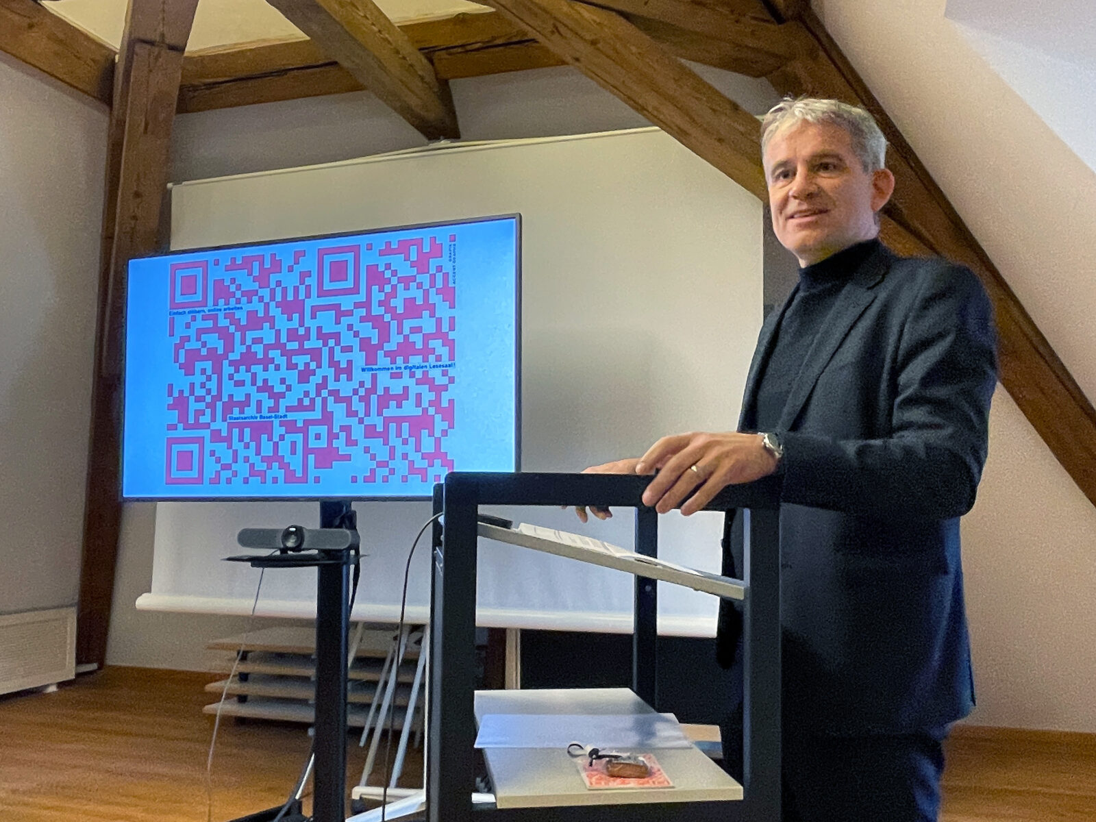 Beat Jans, President and Head of the Presidential Department Canon Basel-Stadt speeches during the launch of the Digitaler Lesesaal of State Archive of Canton Basel-Stadt and Canton St. Gallen.